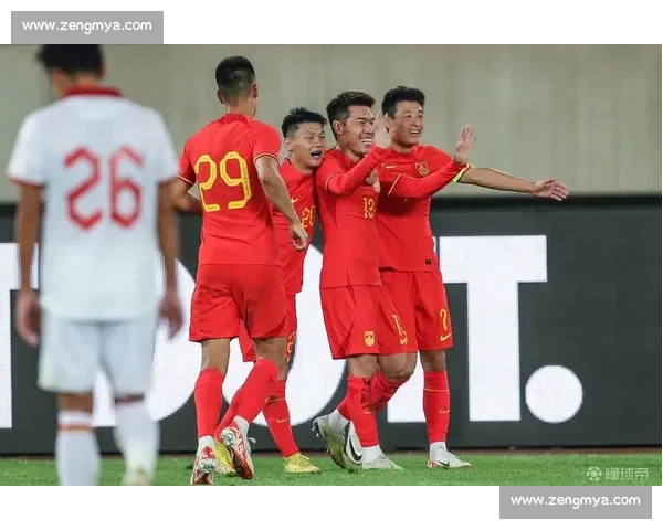新华社删国足对比视频引争议:职业态度与中国足球的冰火两重天 新华社删国足对比视频引争议:职业态度与中国足球的冰火两重天